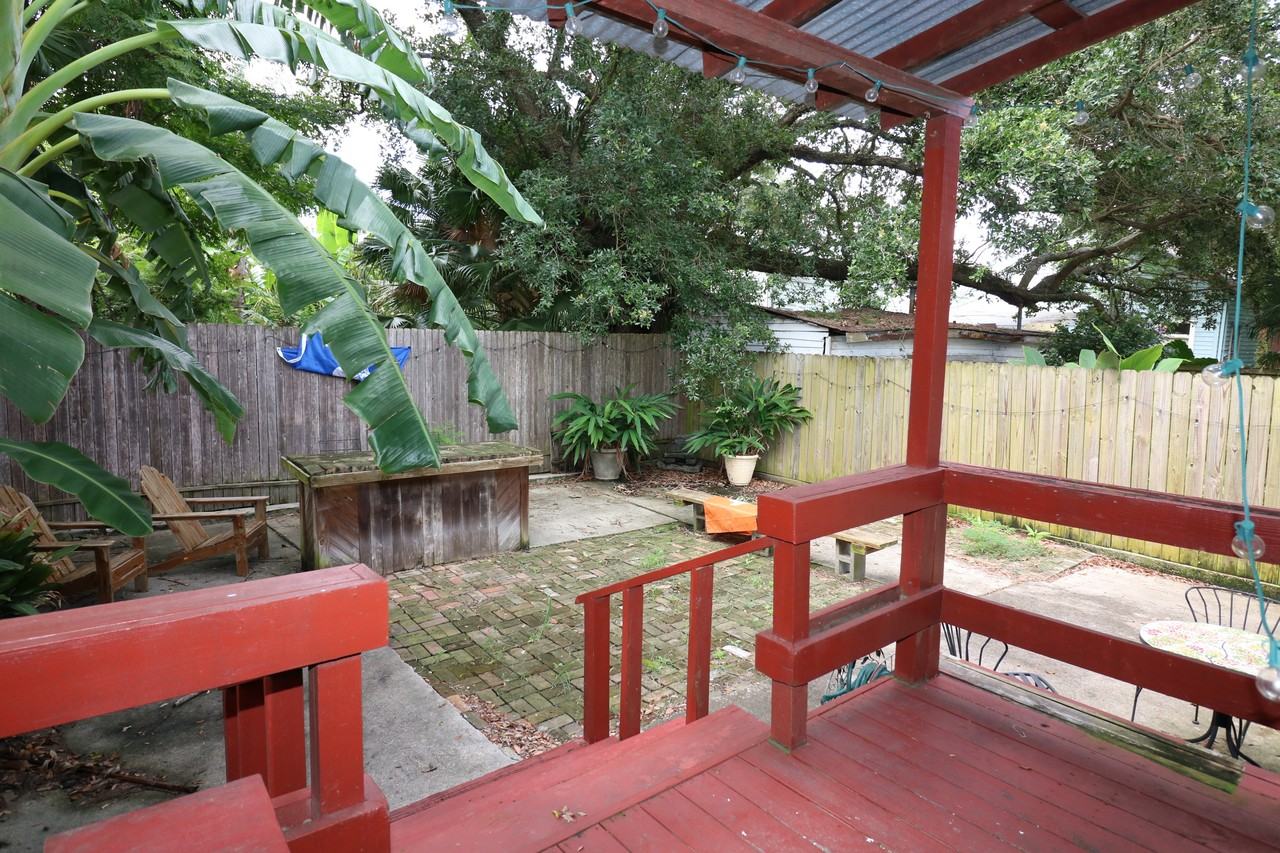 2321 Dauphine St - Photo 2 of 10