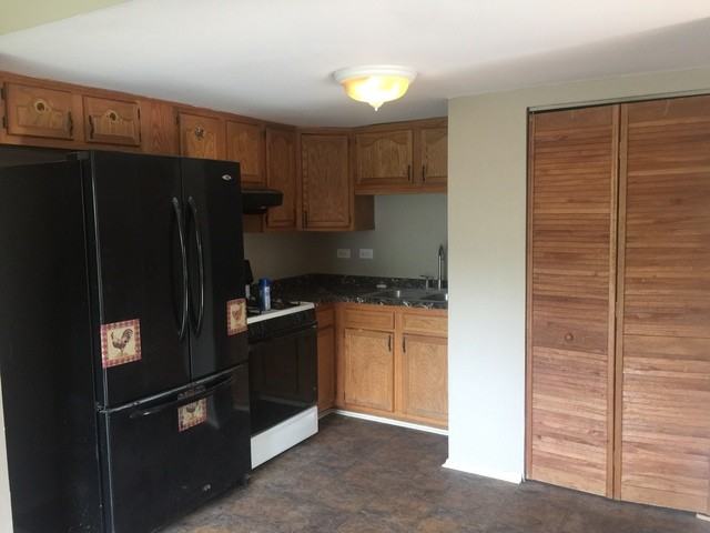 201 Briarwood Ct - Photo 3 of 12