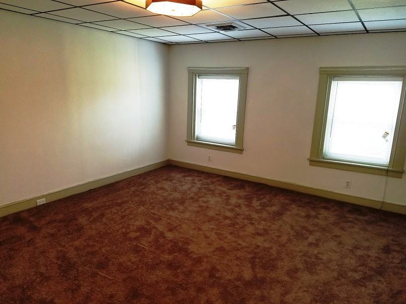 142 S 5th St - Photo 3 of 15