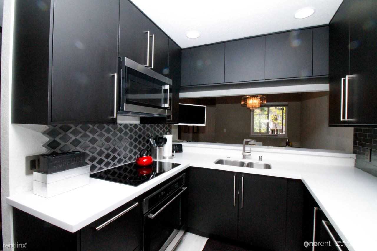 660 Canyon Oaks Dr #E - Photo 2 of 12