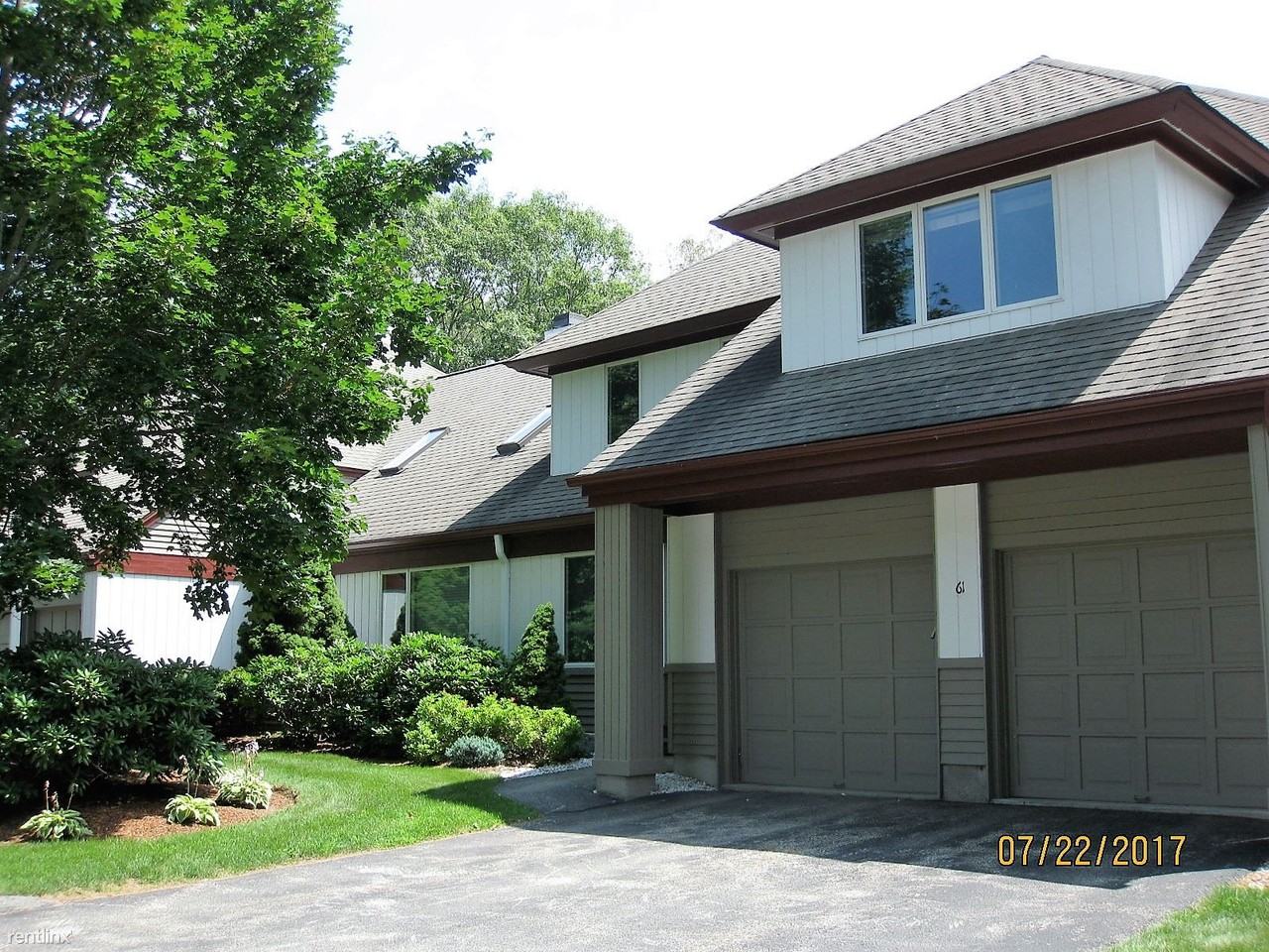 61 Orchard Hill Dr - Photo 2 of 10