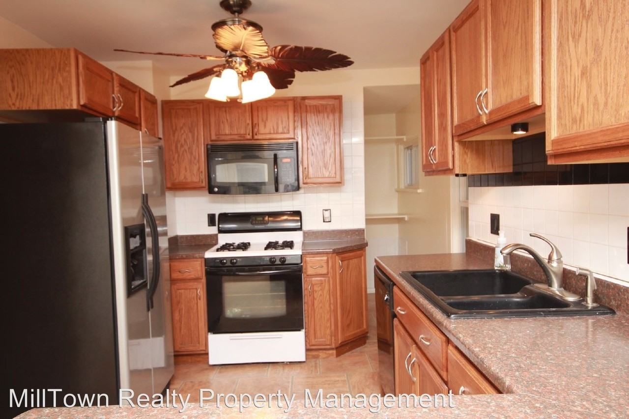 2061 35th St - Photo 3 of 24