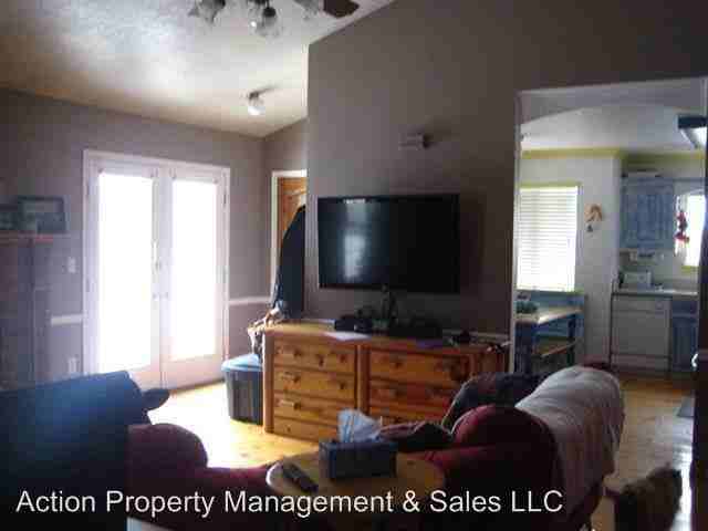 58 S 360 W - Photo 2 of 17