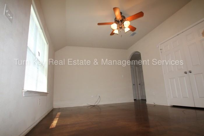 125 Sunburst Ct - Photo 3 of 16
