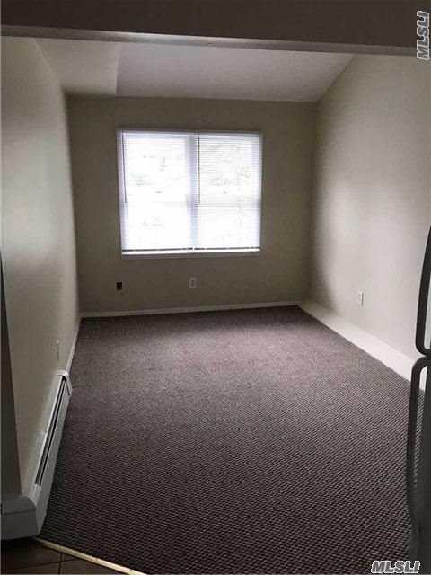 46 Hewes St - Photo 2 of 6