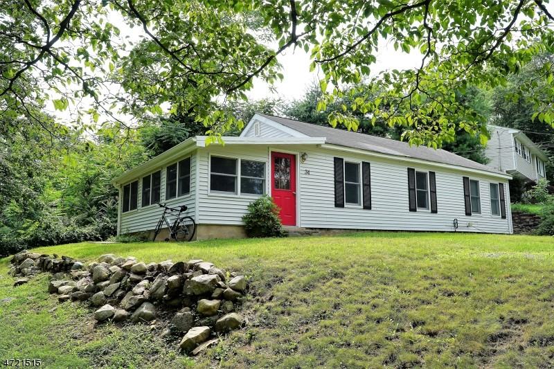 34 River Rd - Photo 2 of 23
