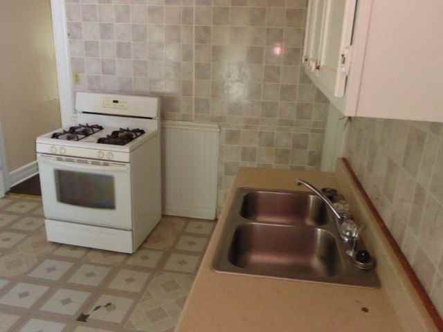 1744 N 18th St - Photo 2 of 6