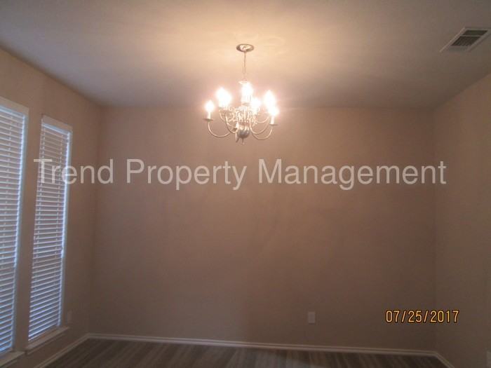 9856 Tehama Ridge Pkwy - Photo 3 of 23