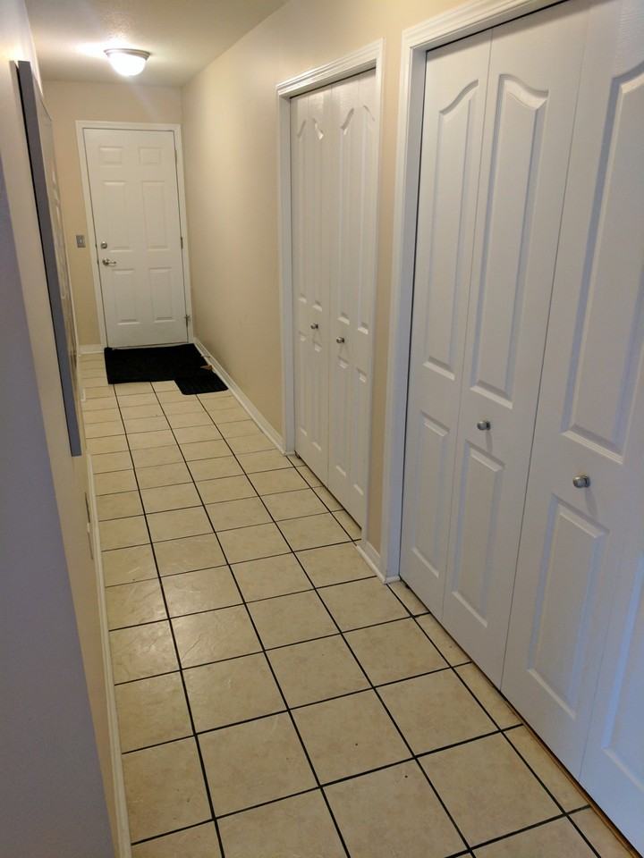 2308 17 Street Southeast - Photo 2 of 18