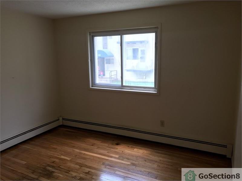 410 Barbour St #6 - Photo 2 of 11