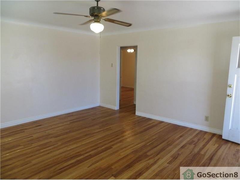 3325 Monroe Ave - Photo 3 of 20