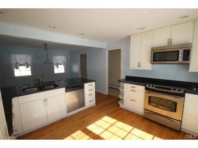 68 Drummer Ln - Photo 2 of 24