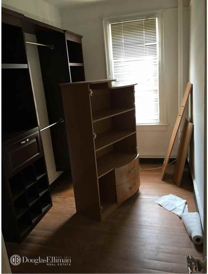 2066 E 28th St - Photo 3 of 7