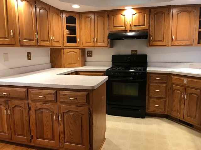 1913 Cowing Ln - Photo 3 of 24