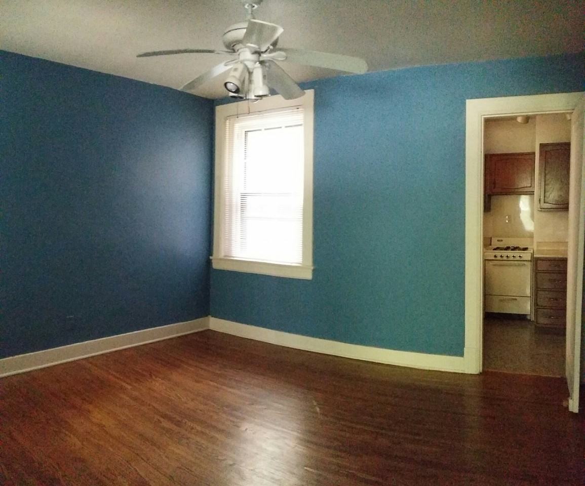 1300 Everett Ave - Photo 2 of 22