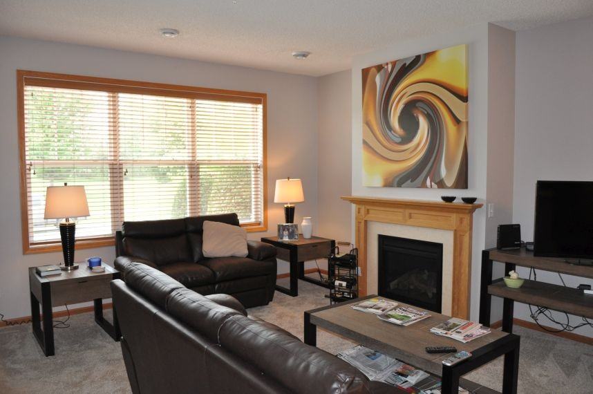 13826 Atwood Ave - Photo 3 of 9