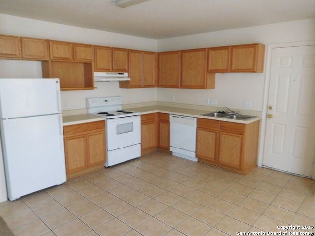 5044 Anacacho St - Photo 3 of 5