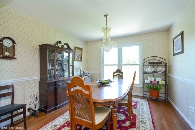 58 Flint Dr - Photo 2 of 9