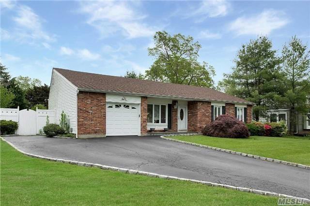 14 Tara Ln - Photo 2 of 14