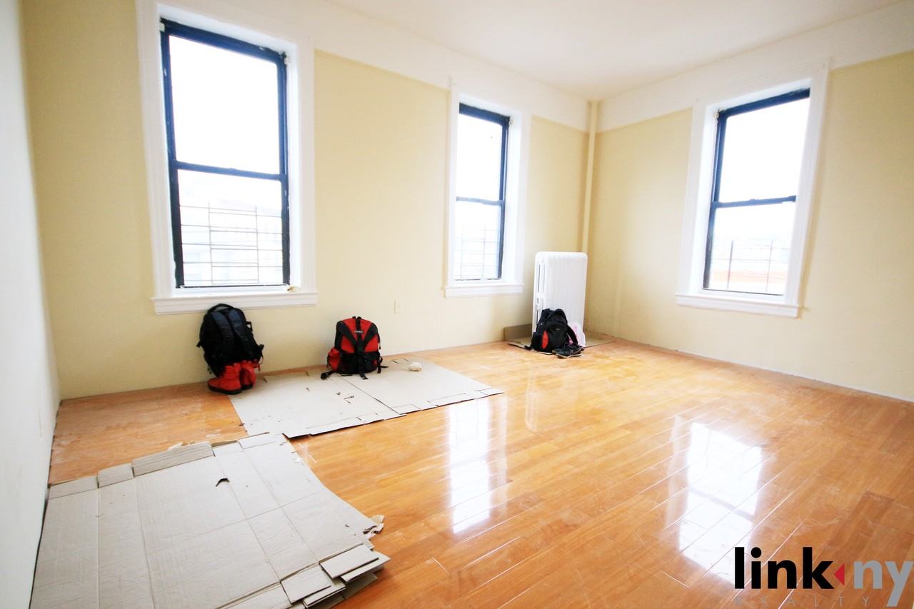 2450 Fuller Street 3B - Photo 3 of 7