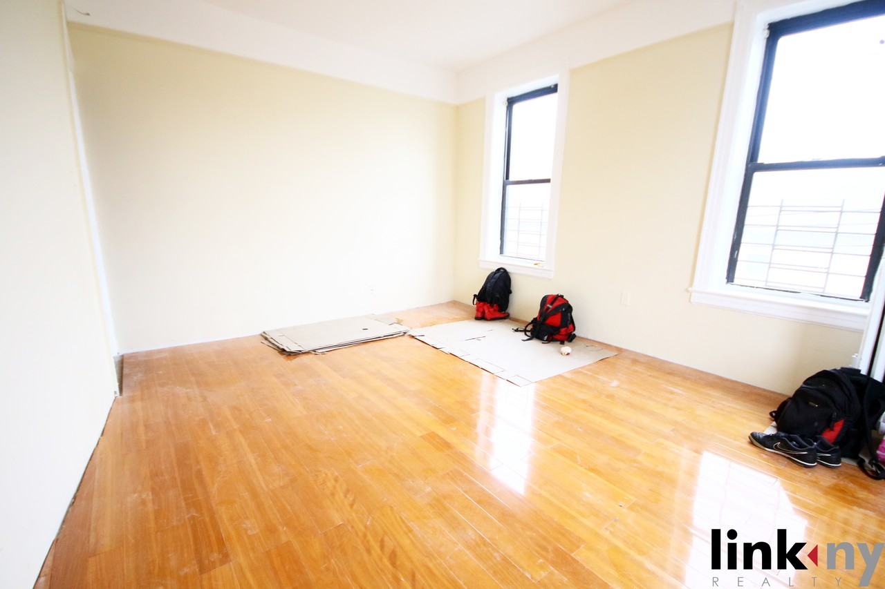 2450 Fuller Street 3B - Photo 2 of 7