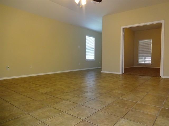 2605 Pearson Way - Photo 3 of 18