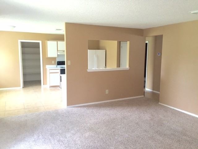 171 Clover Creek - Photo 3 of 11