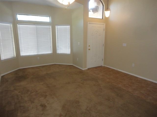 5711 Shady Grove Dr - Photo 3 of 19