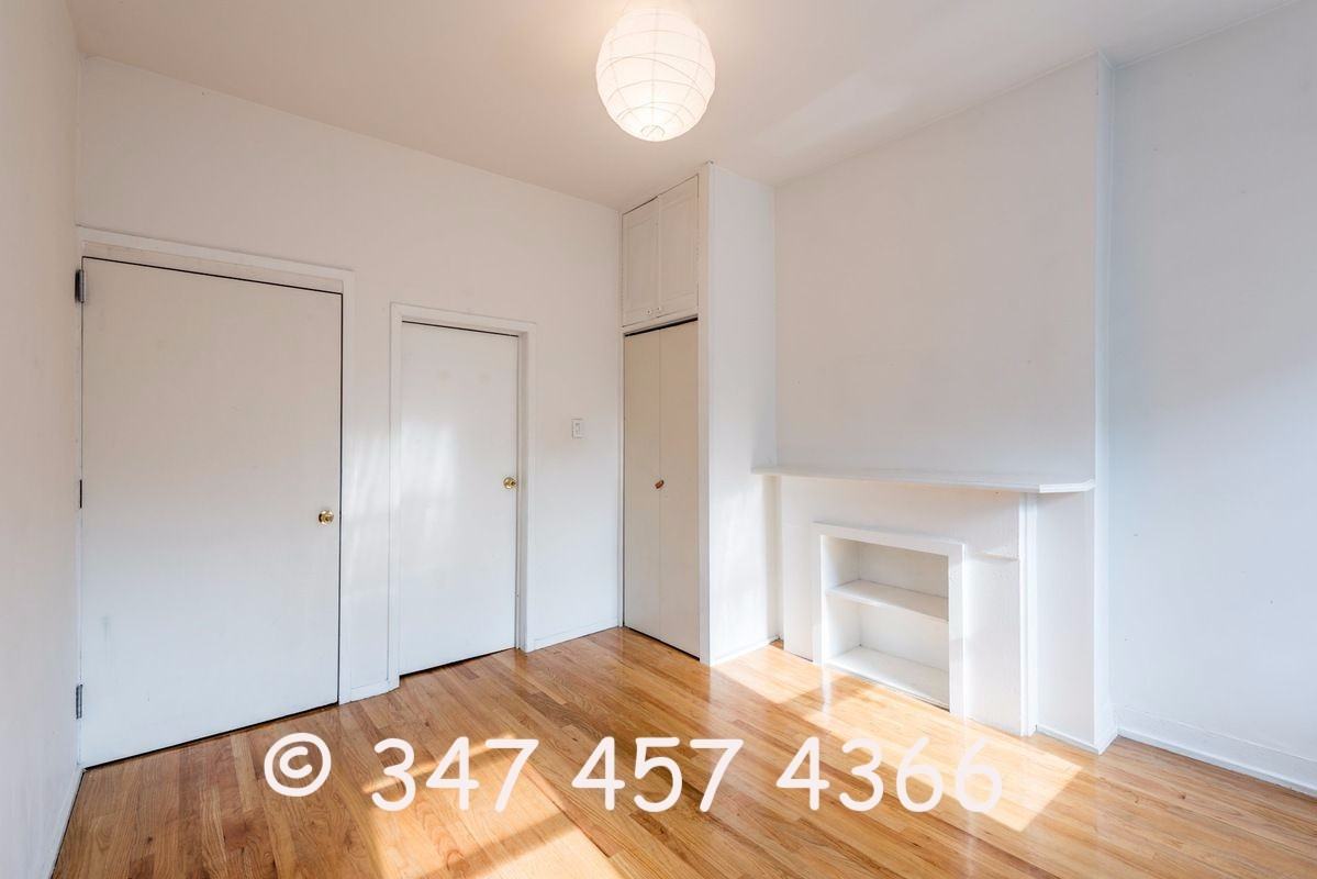215 Franklin St #2E