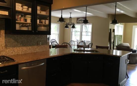 936 Pine Ave - Photo 2 of 27