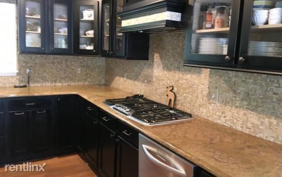 936 Pine Ave - Photo 3 of 27