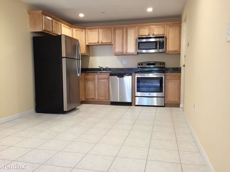 46 Park St - Photo 2 of 11