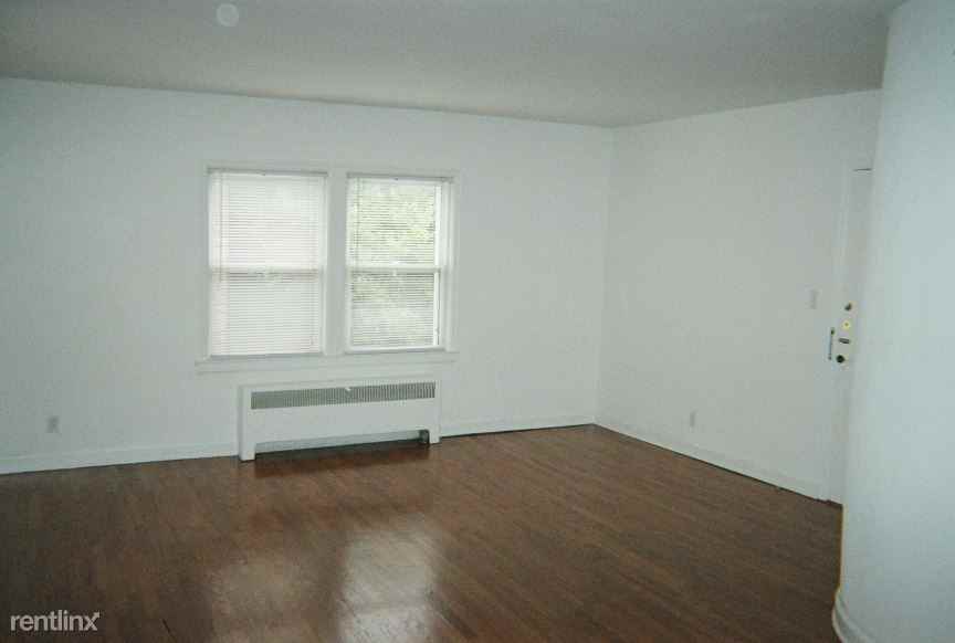 4539 Broadway #89547-1 - Photo 2 of 3