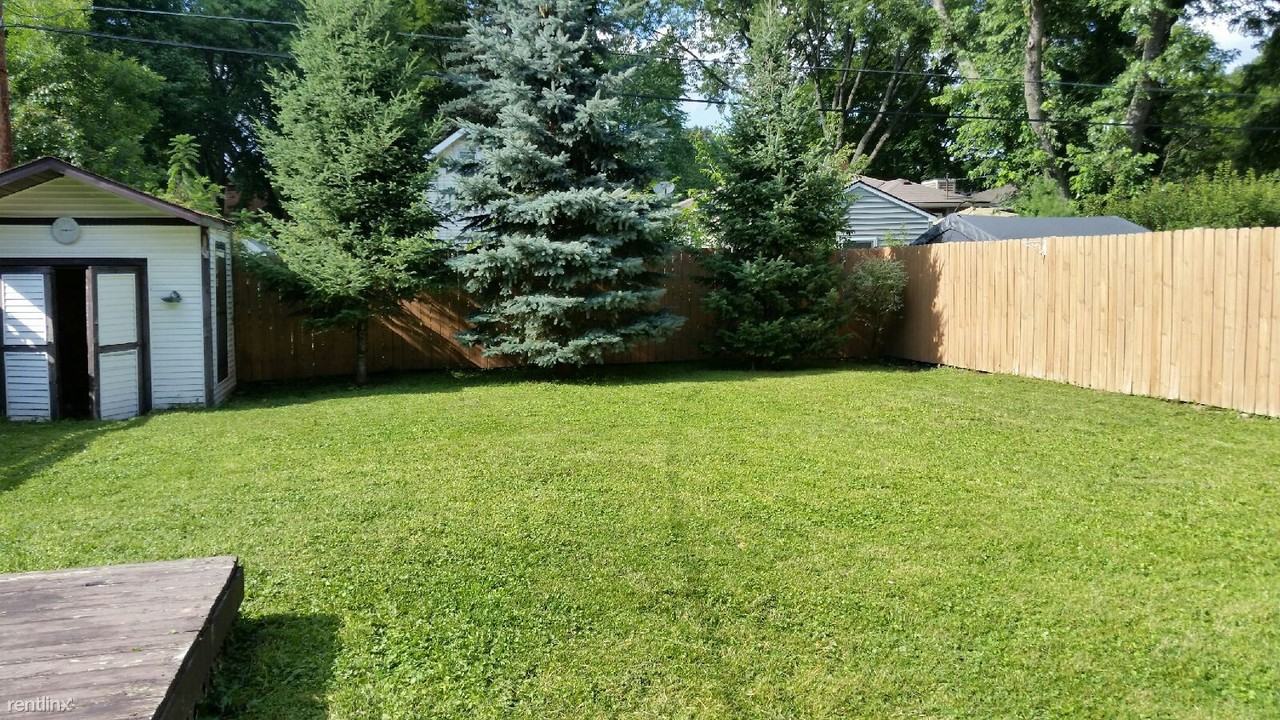 2610 Dahle St - Photo 2 of 2