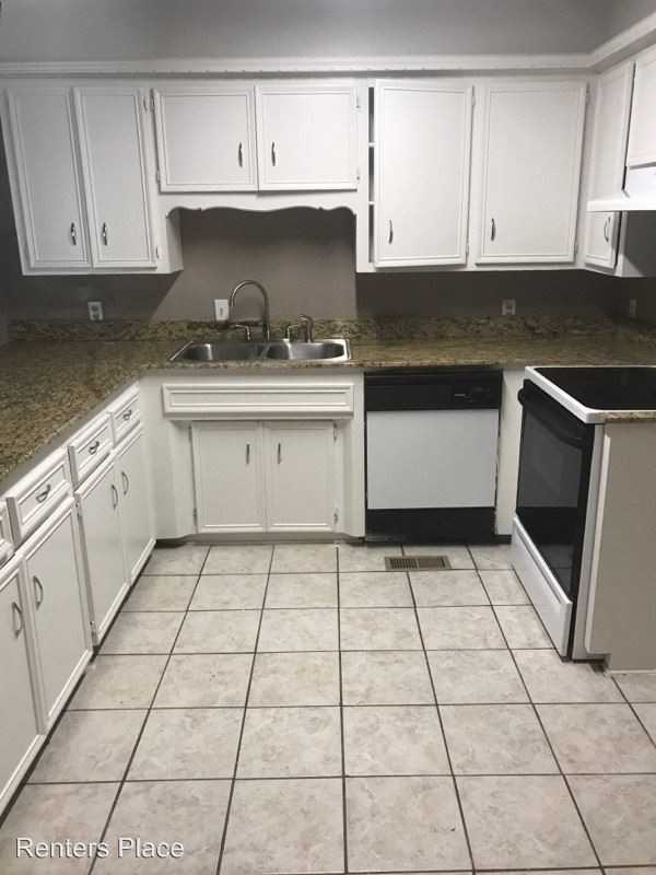 8110 E 65th Pl - Photo 3 of 9