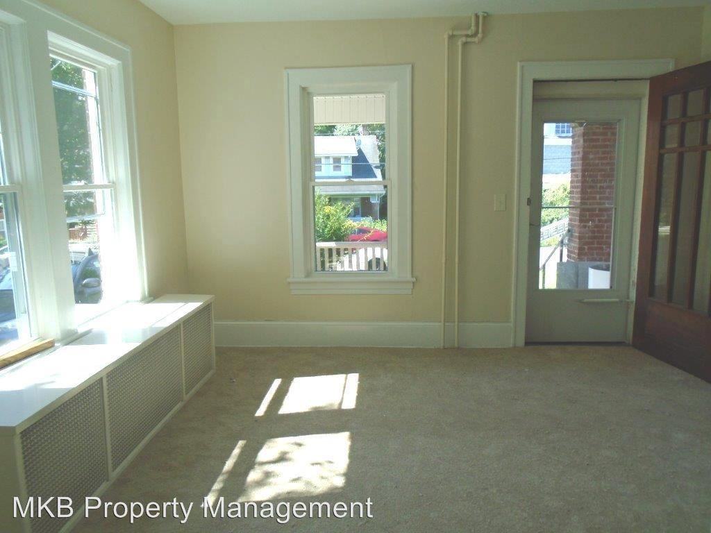 2149 Mountain View Terrace SW - Photo 2 of 12