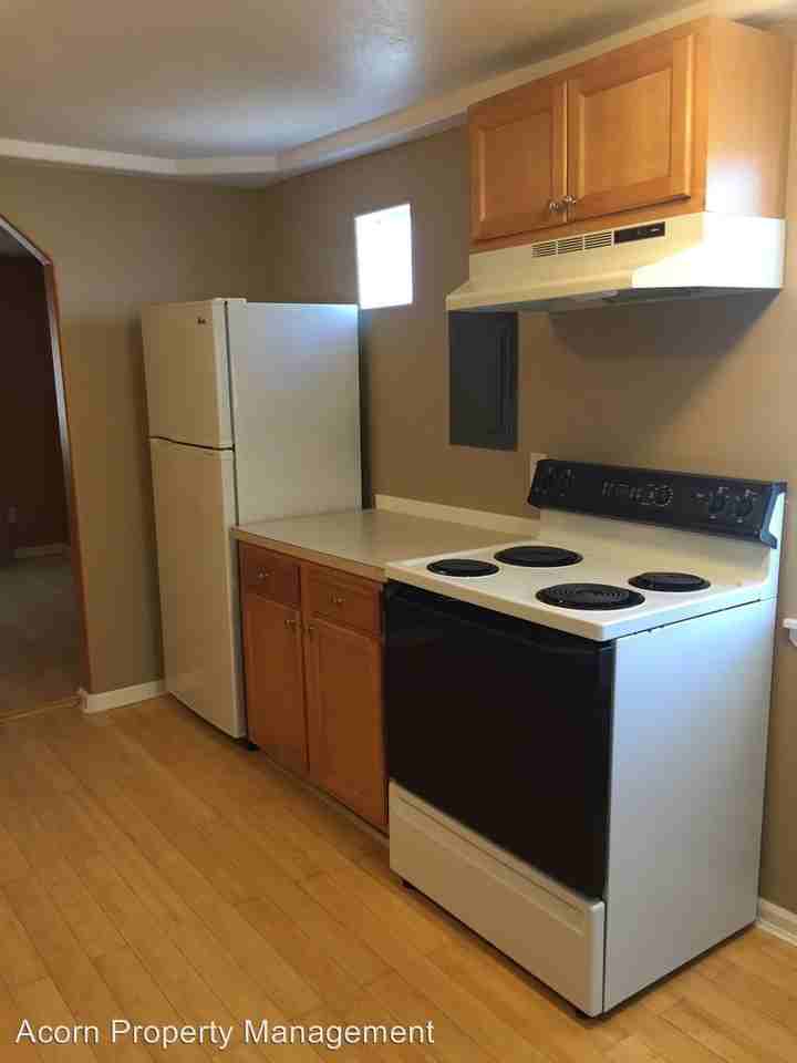 9526 NE Gertz Cir - Photo 3 of 16