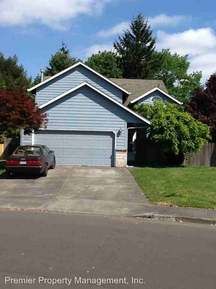 2601 NE 101st Ave - Photo 2 of 14