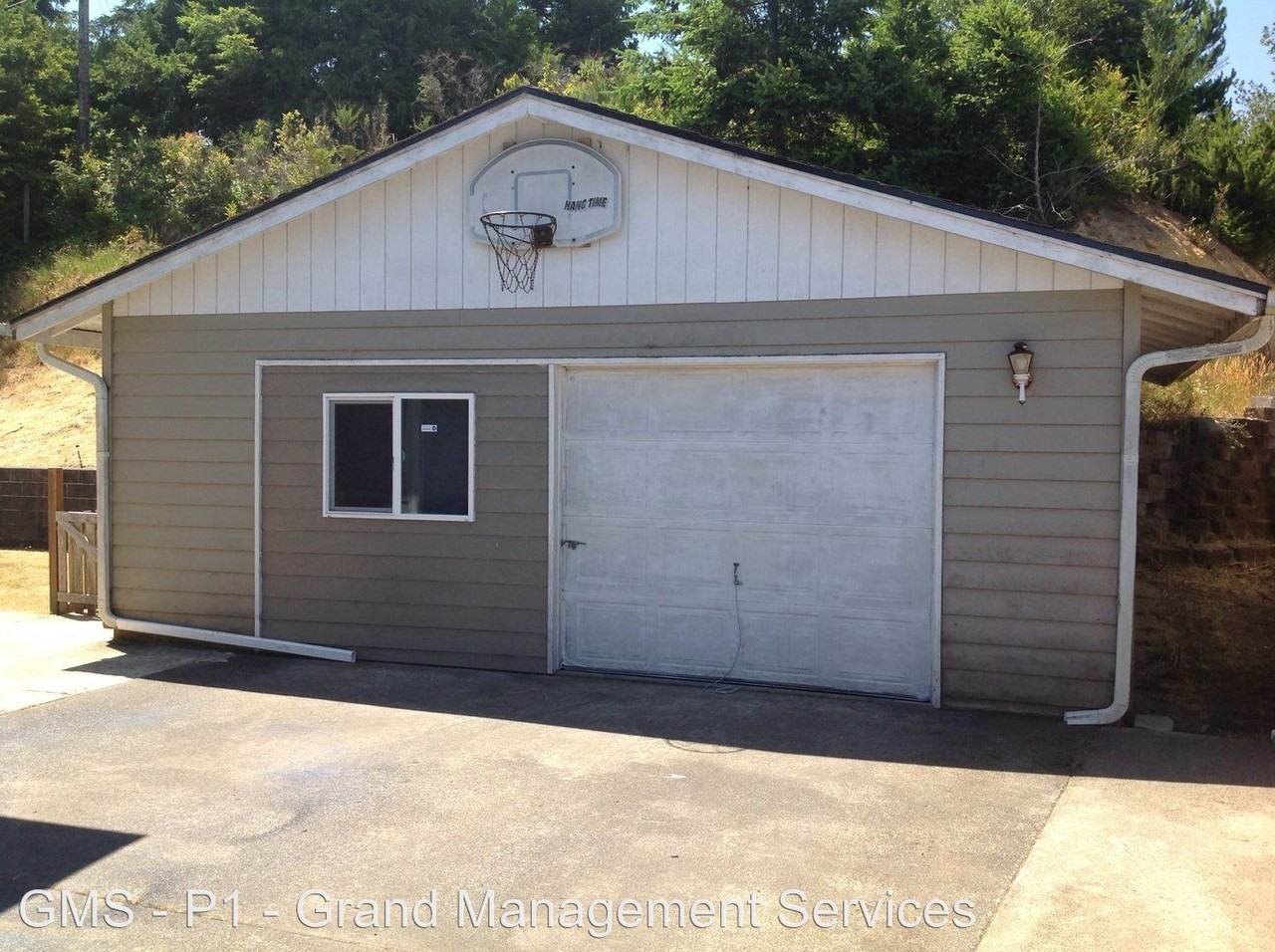 3855 Vista Dr - Photo 3 of 14