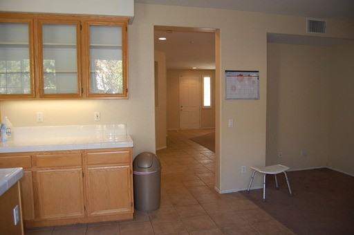 2071 Posada Dr - Photo 3 of 9