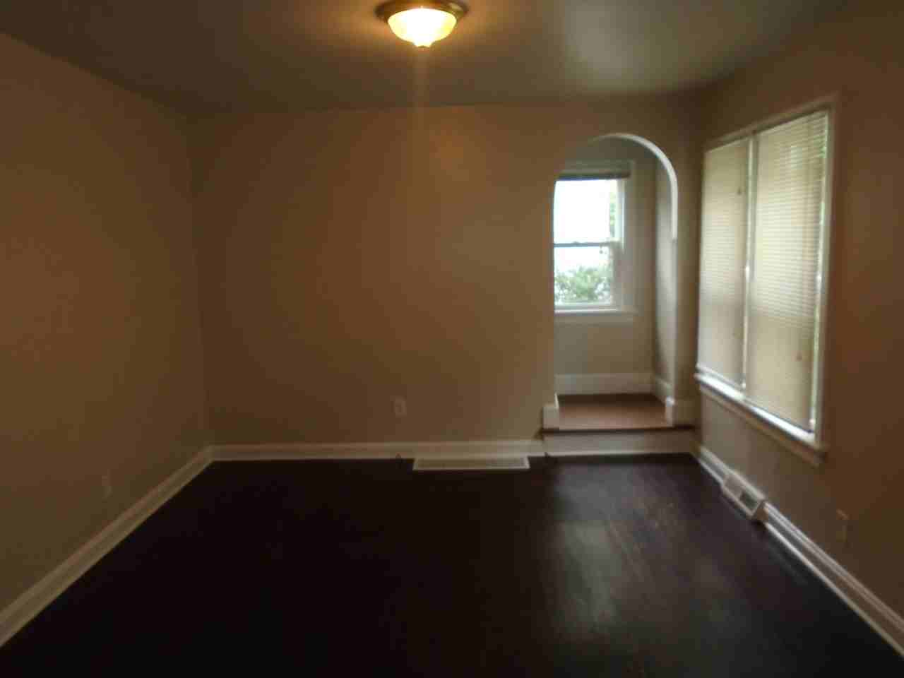 3107 Emmaus Ave - Photo 3 of 12