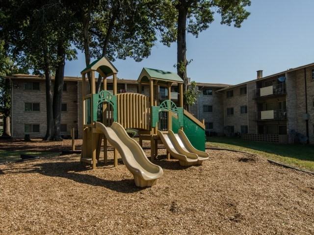 Lorring Park - Photo 3 of 15