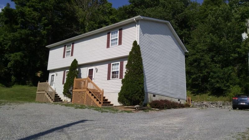 115 Dye Ln - Photo 2 of 8