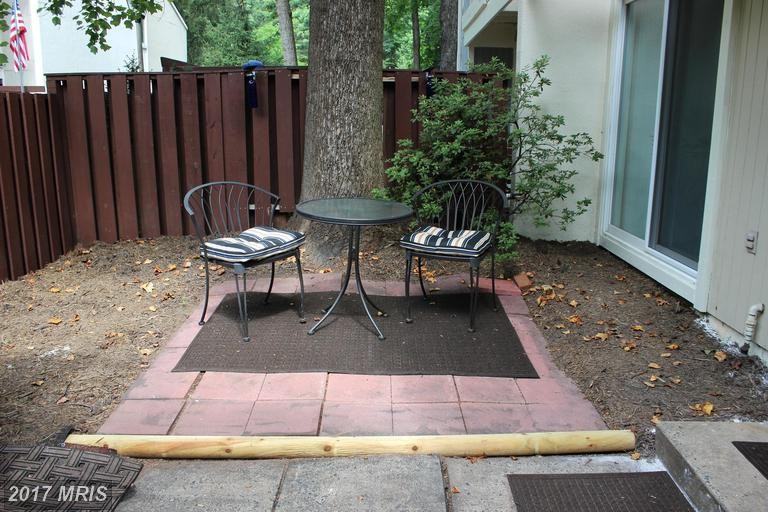 2240 Southgate Square - Photo 2 of 25