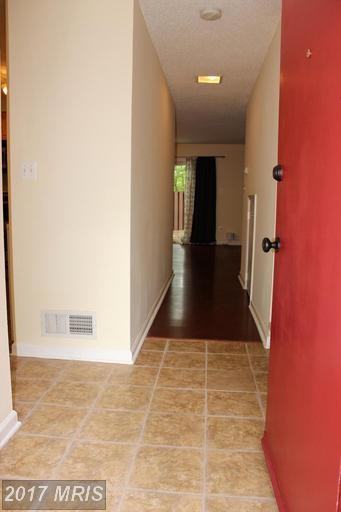 2240 Southgate Square - Photo 3 of 25