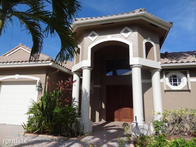 21827 Marigot Dr - Photo 3 of 5