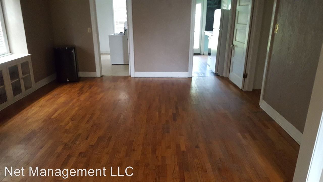 224 W Eufaula St - Photo 3 of 11