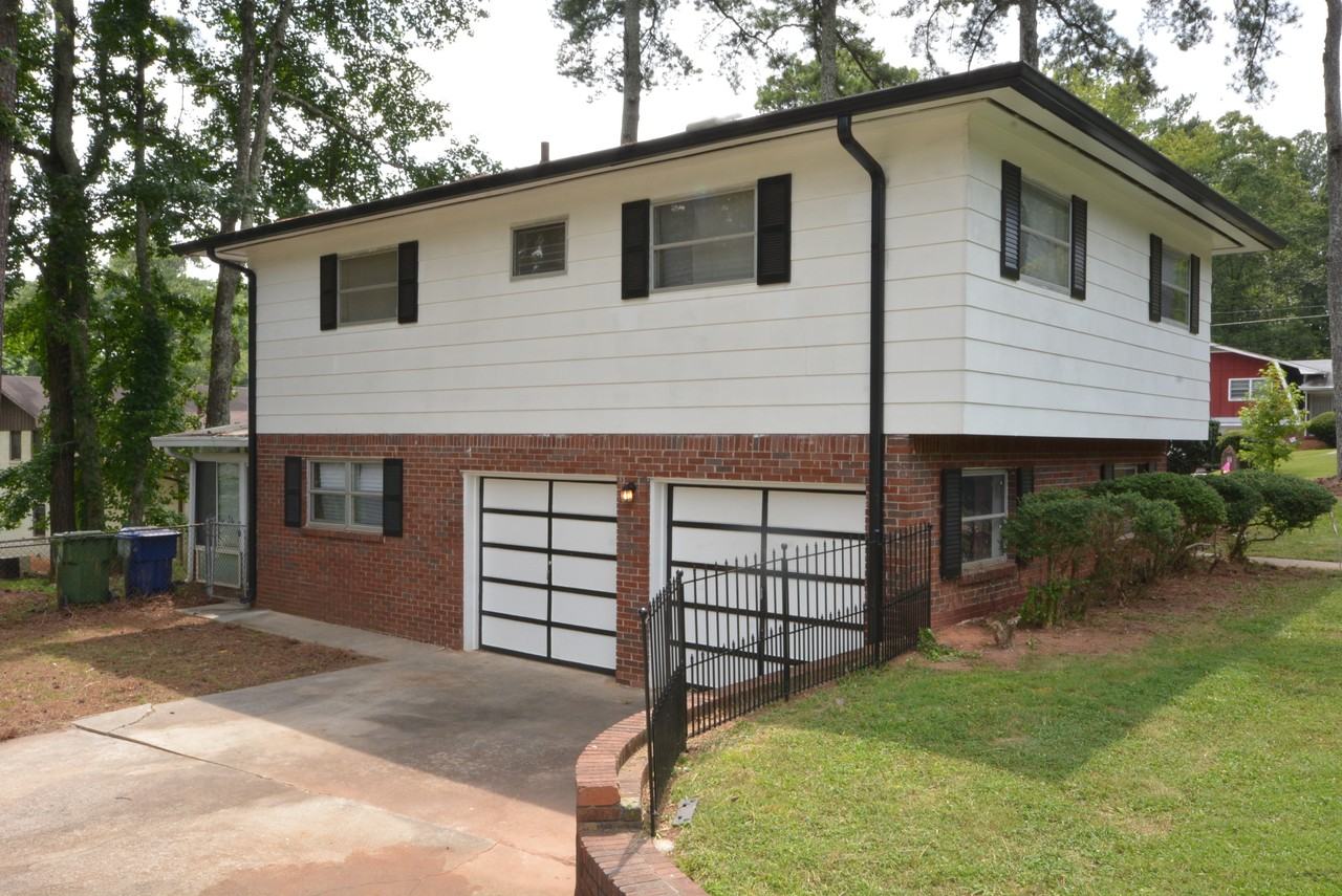 2530 Omaha Rd SW - Photo 2 of 39