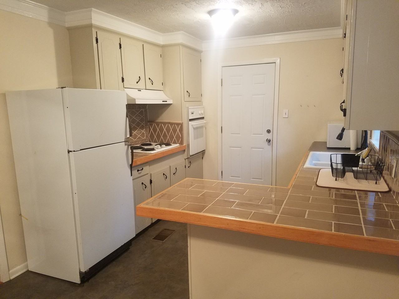 1001 Mamie St - Photo 3 of 8