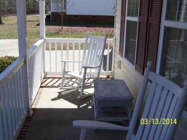 1141 Shoreline Dr - Photo 3 of 12